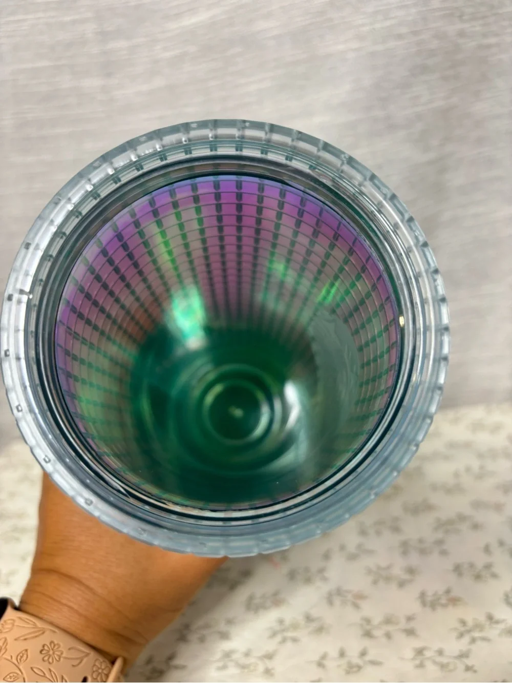 Starbucks Green Logo Holographic Iridescent Tumbler missing the straws